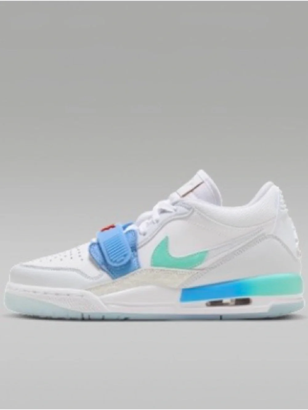 Nike Big Kids' Size 7 Air Jordan Legacy 312 Low